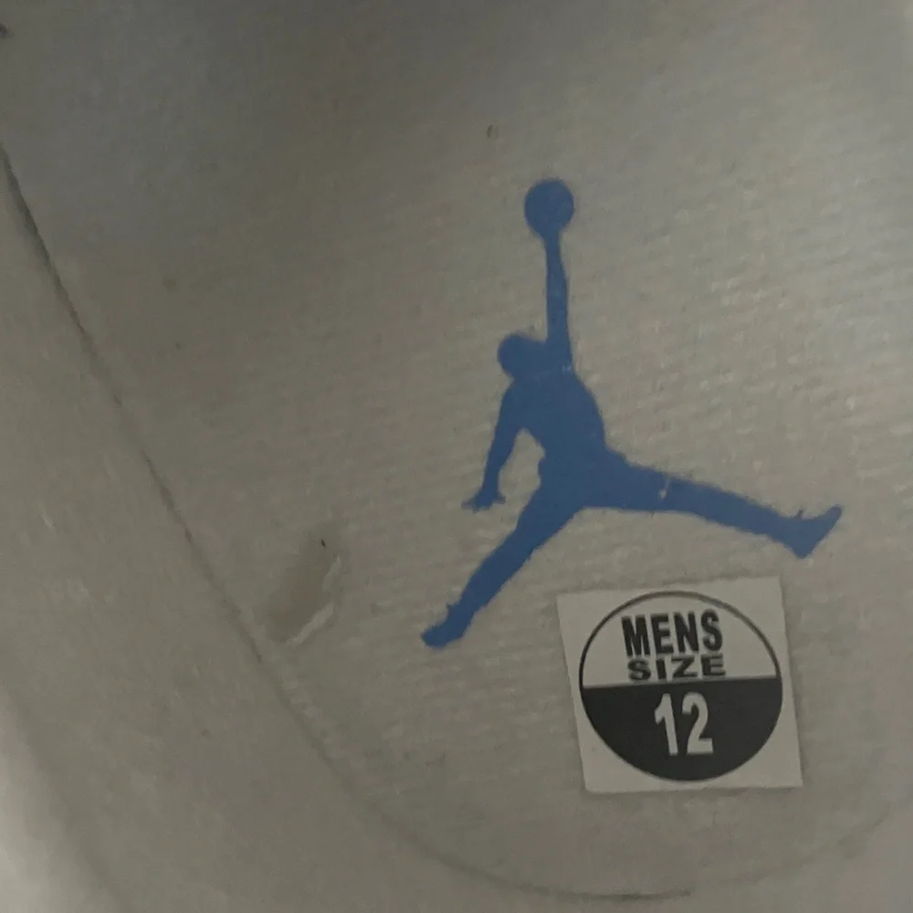 Jordan Men's White and Light Blue Athletic Shoes Air Jordan 3 Retro size 12